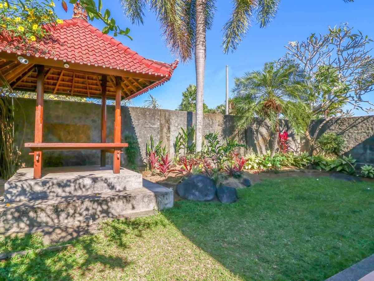 Sekar Arum Riverside Resort In Canggu Tanah Lot  Exterior photo