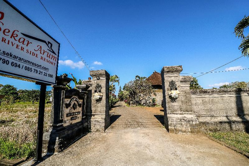 Sekar Arum Riverside Resort In Canggu Tanah Lot  Exterior photo