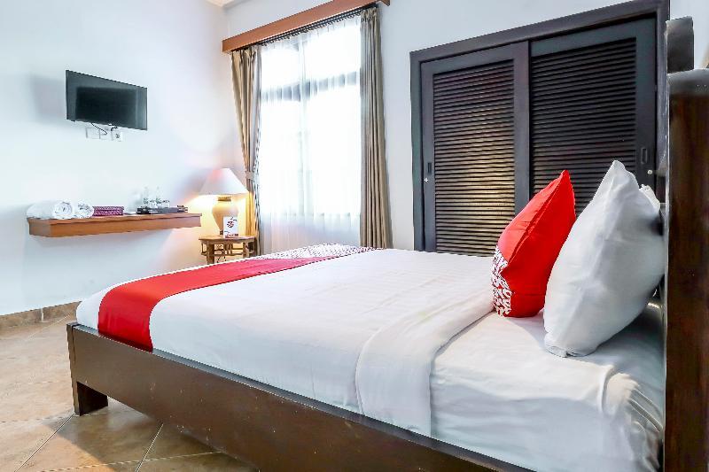 Sekar Arum Riverside Resort In Canggu Tanah Lot  Exterior photo